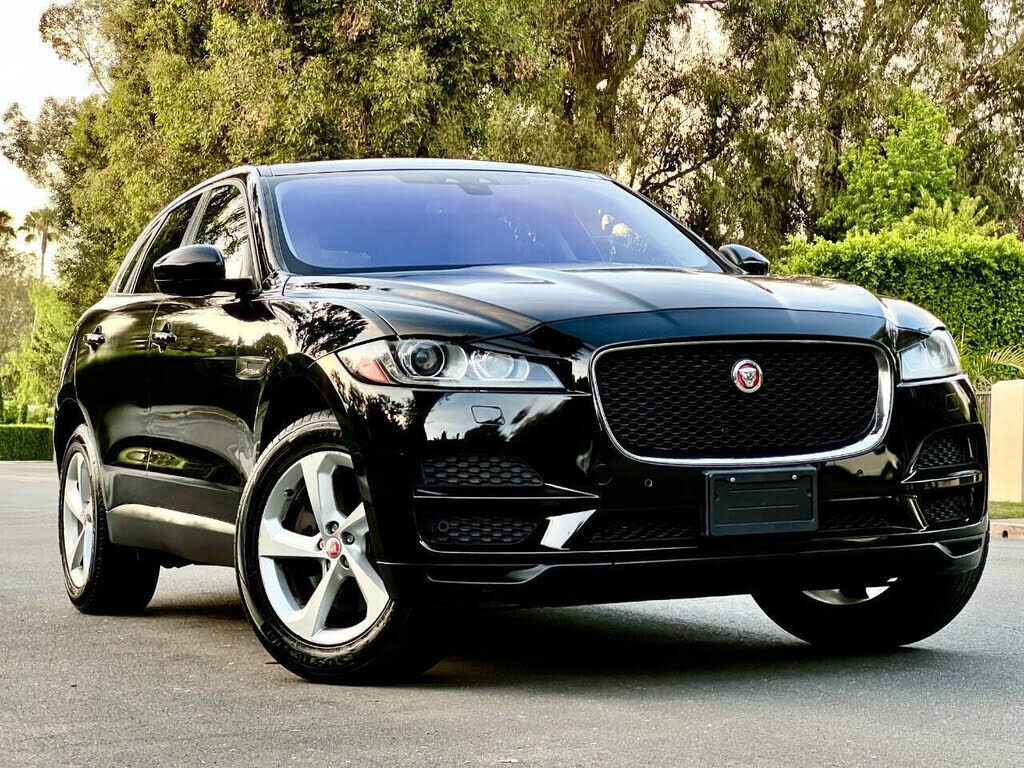 2017 JAGUAR F-Pace