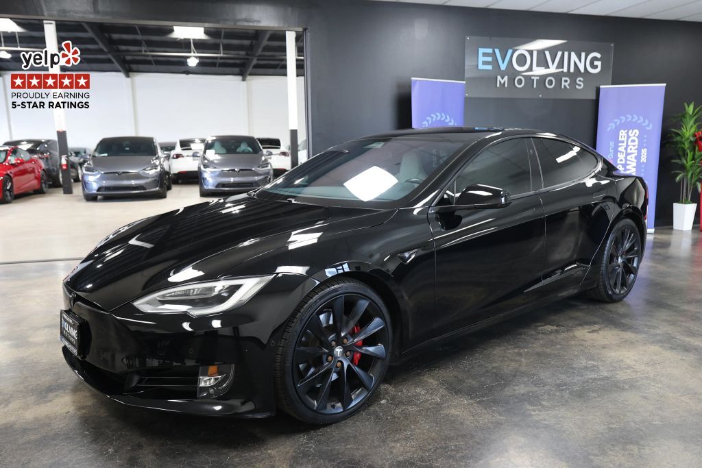 2017 TESLA Model S