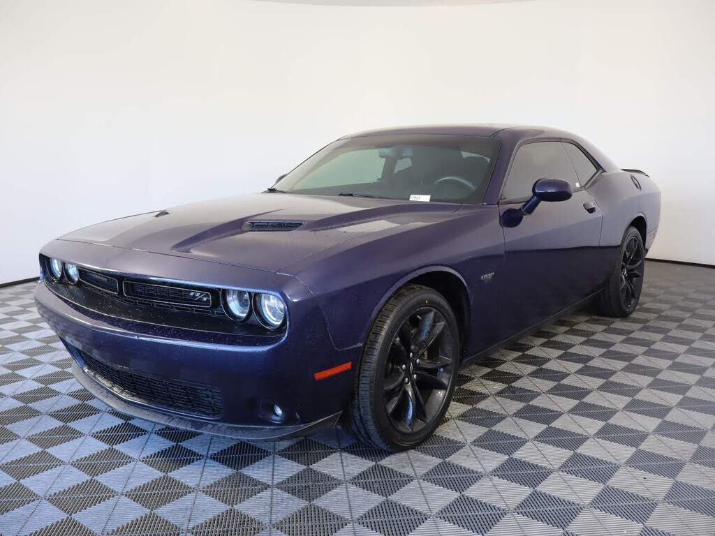 2017 DODGE Challenger
