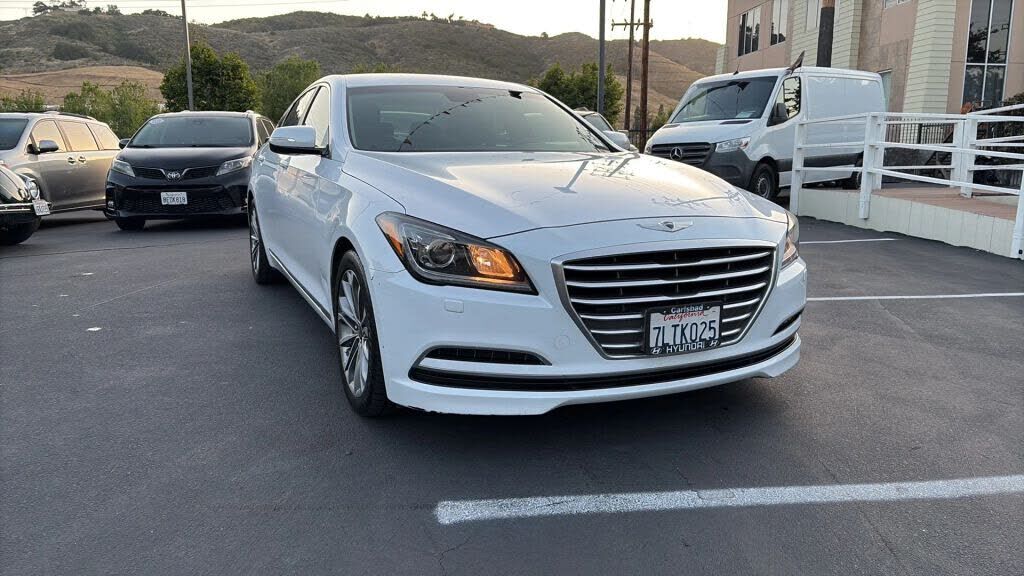 2015 HYUNDAI Genesis