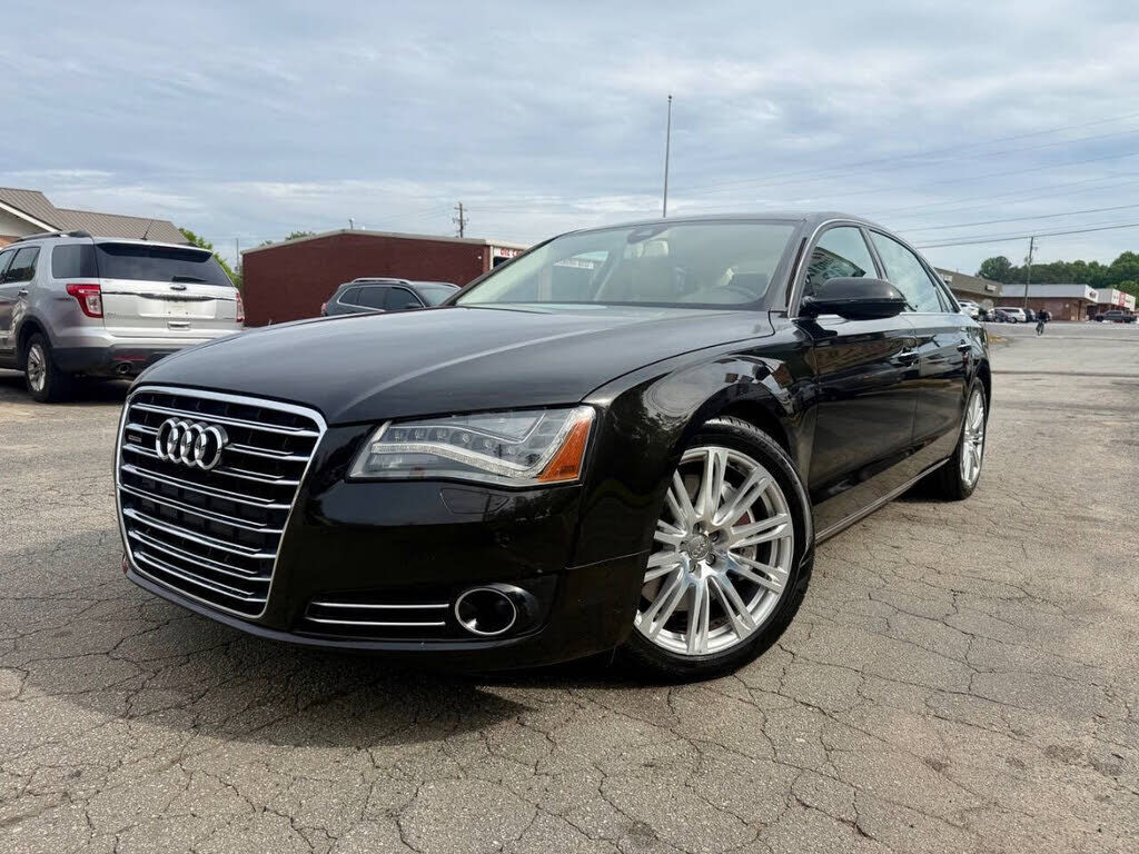 2012 AUDI A8