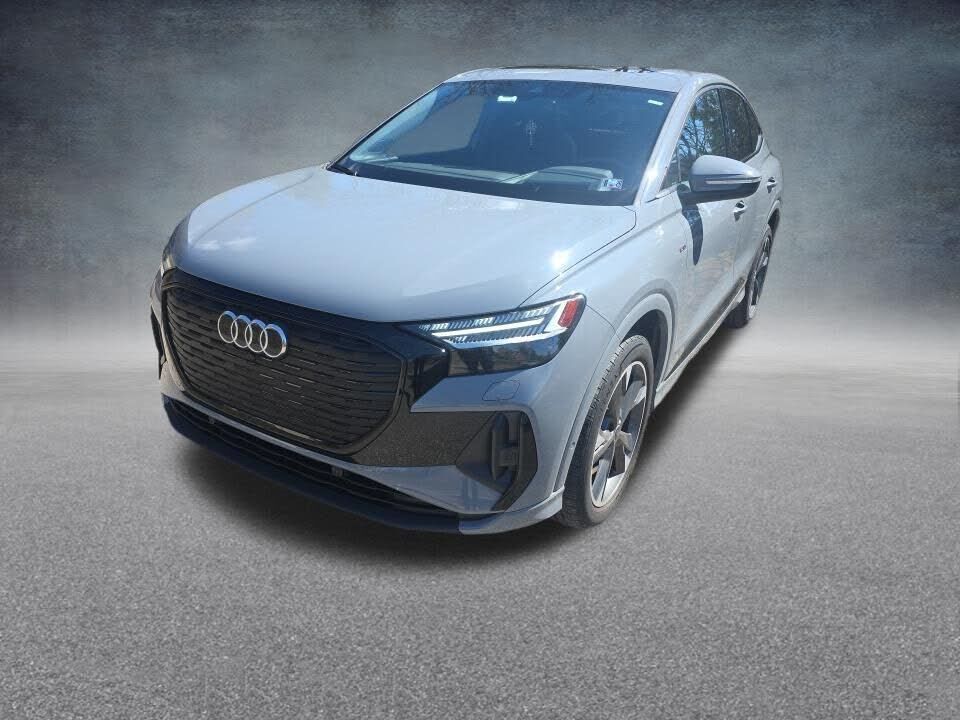 2023 AUDI Q4