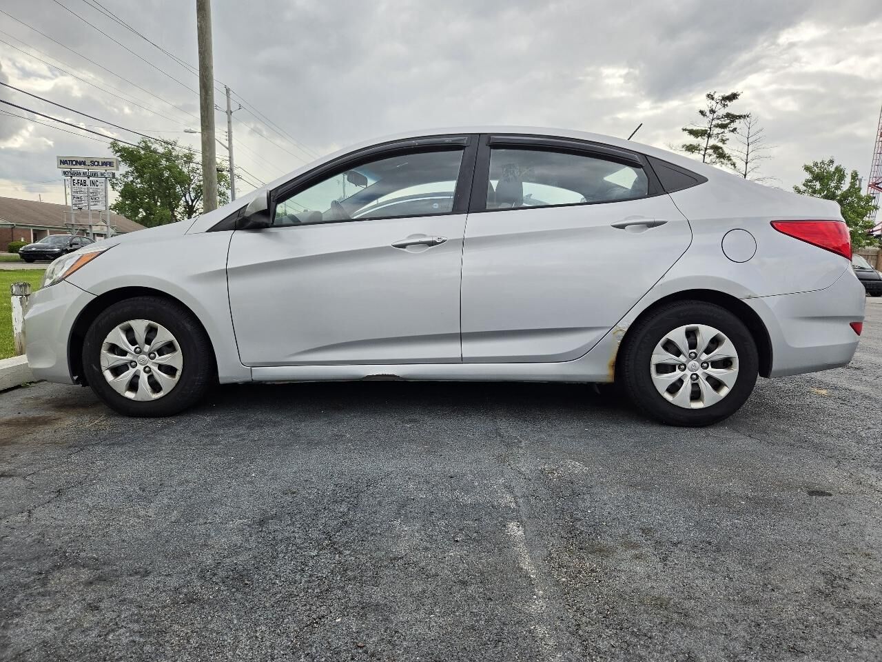 2016 HYUNDAI Accent
