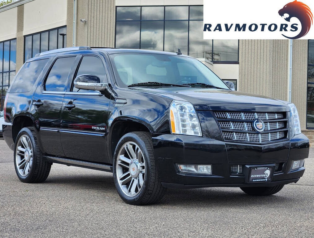 2013 CADILLAC Escalade