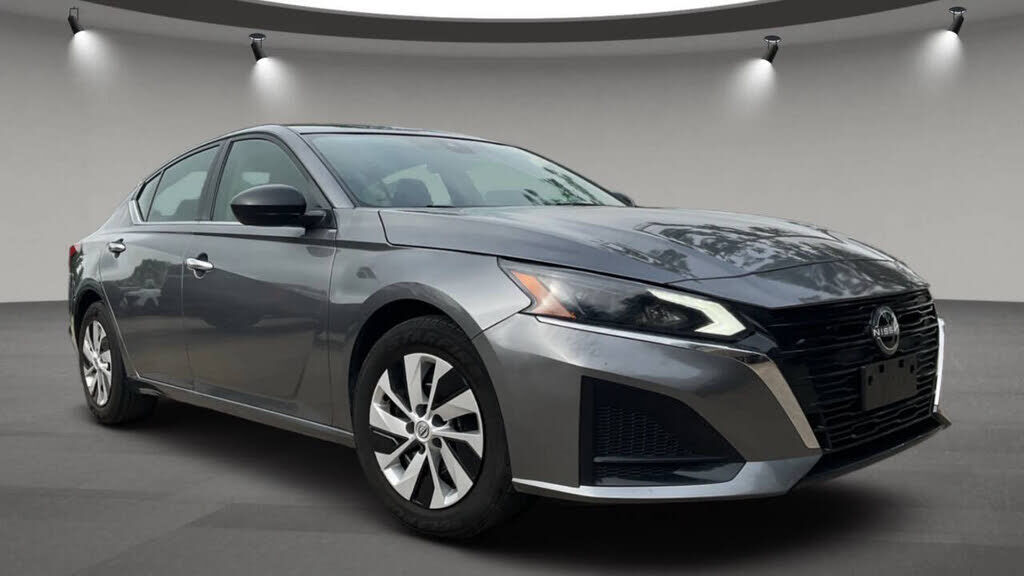 2024 NISSAN Altima