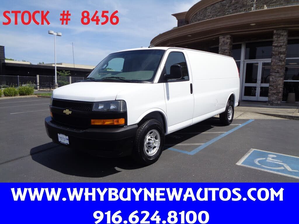 2023 CHEVROLET Express