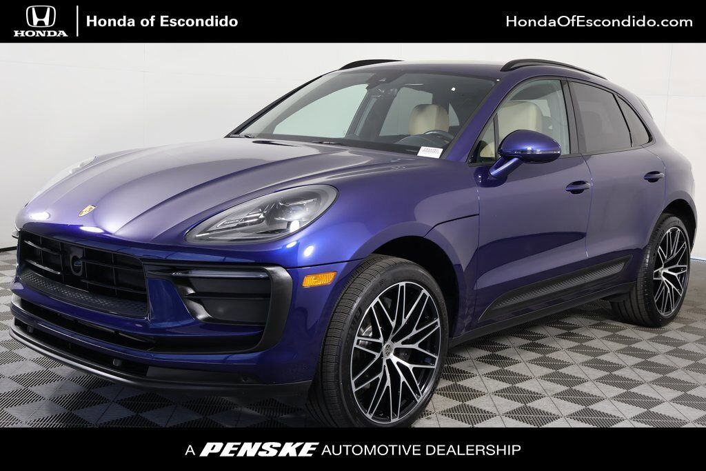 2024 PORSCHE Macan