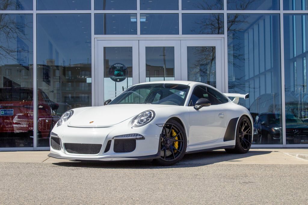 2015 PORSCHE 911