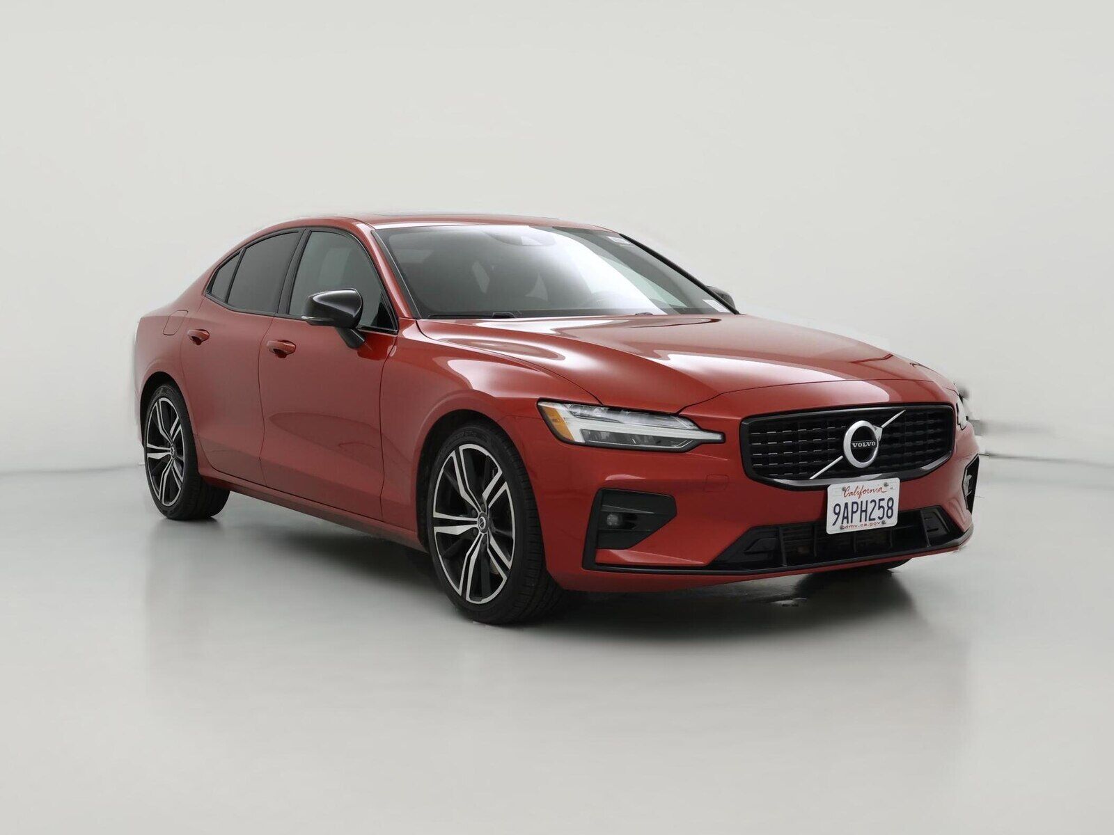 2021 VOLVO S60