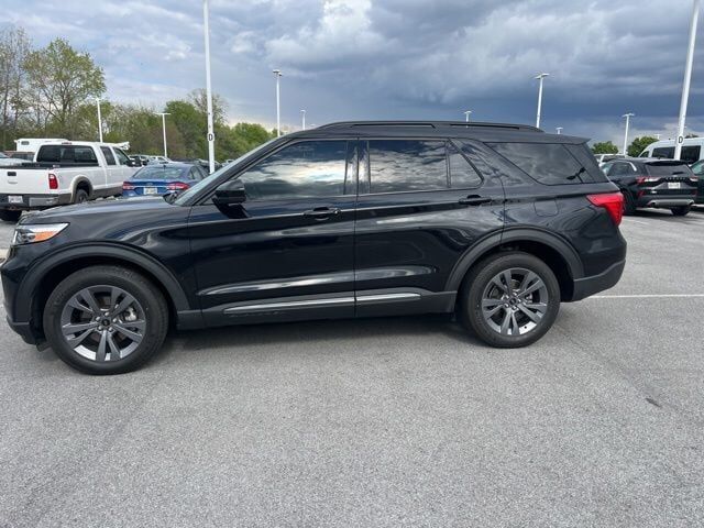 2022 FORD Explorer