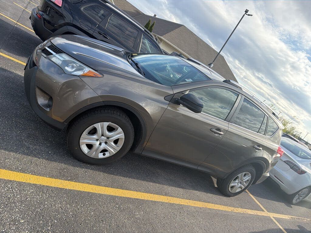 2013 TOYOTA RAV4