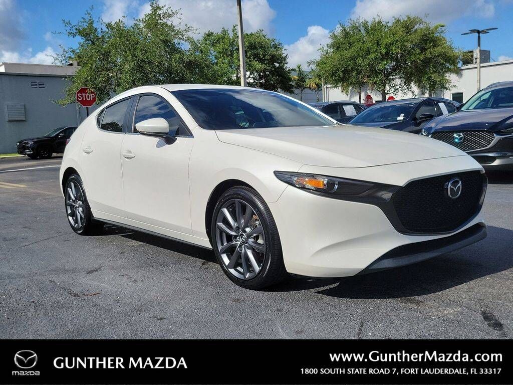 2022 MAZDA Mazda3