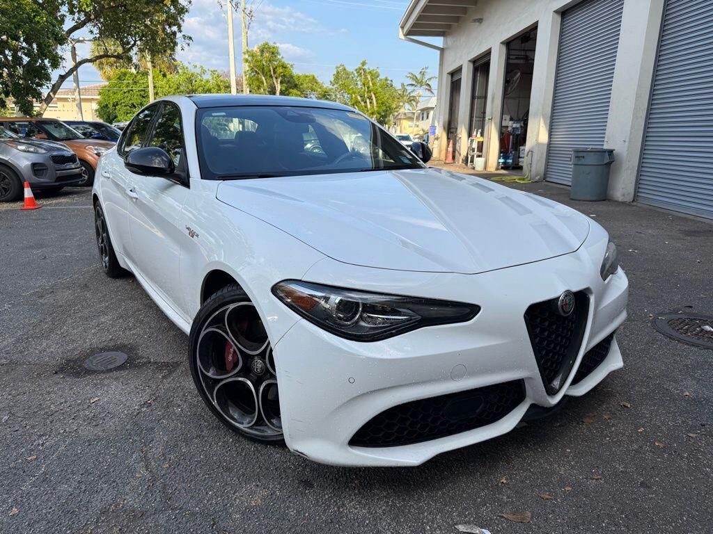 2022 ALFA ROMEO Giulia