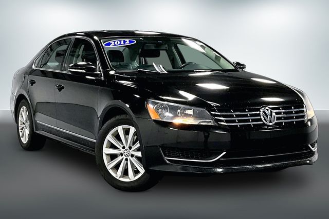 2012 VOLKSWAGEN Passat