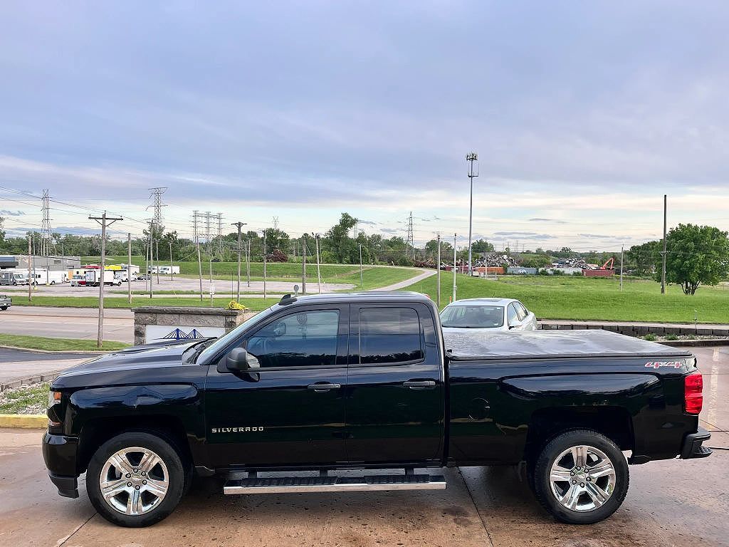 2017 CHEVROLET Silverado