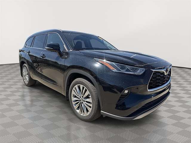 2025 TOYOTA Highlander
