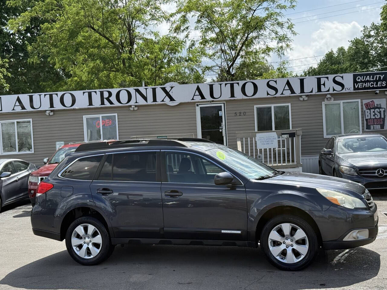 2011 SUBARU Outback