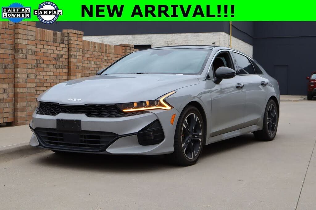 2022 KIA K5