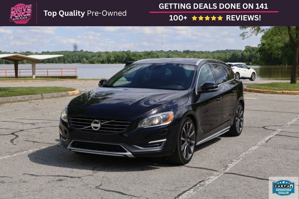 2015 VOLVO V60