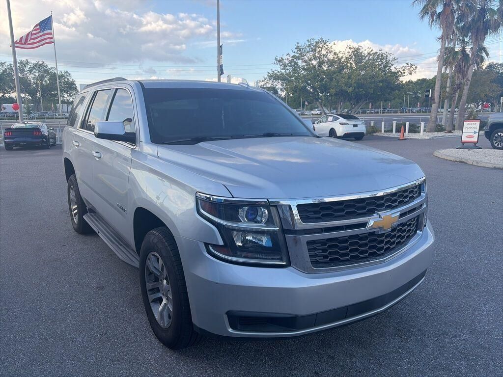 2017 CHEVROLET Tahoe