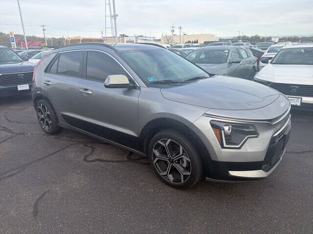 2023 KIA Niro