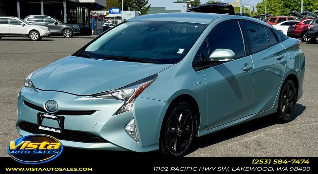2016 TOYOTA PRIUS