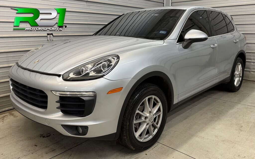 2018 PORSCHE Cayenne