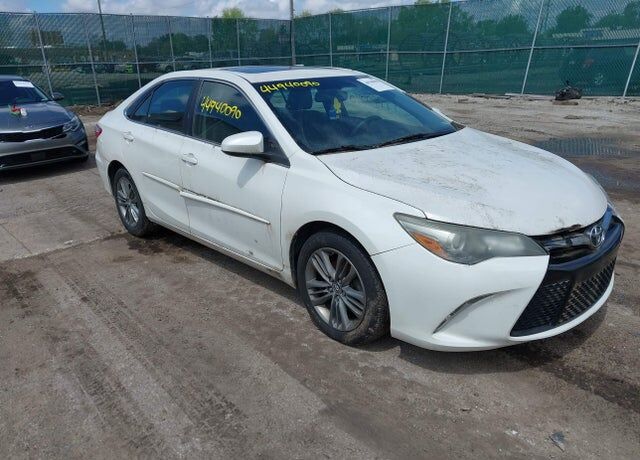 2016 TOYOTA Camry