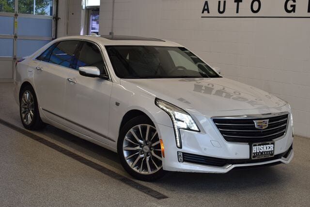 2017 CADILLAC CT6