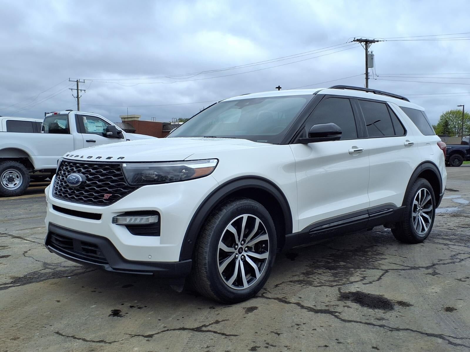 2020 FORD Explorer