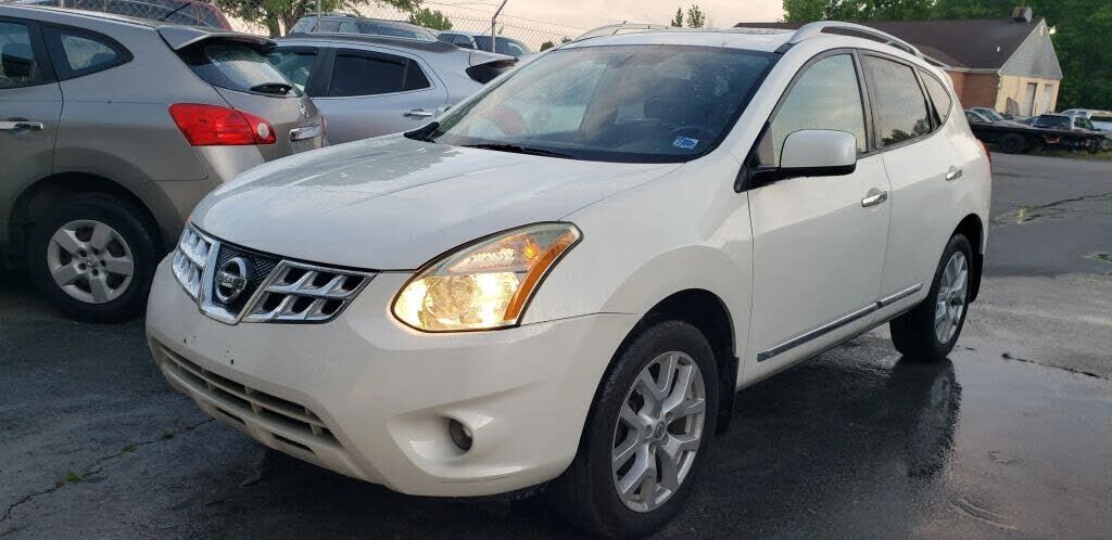 2011 NISSAN Rogue