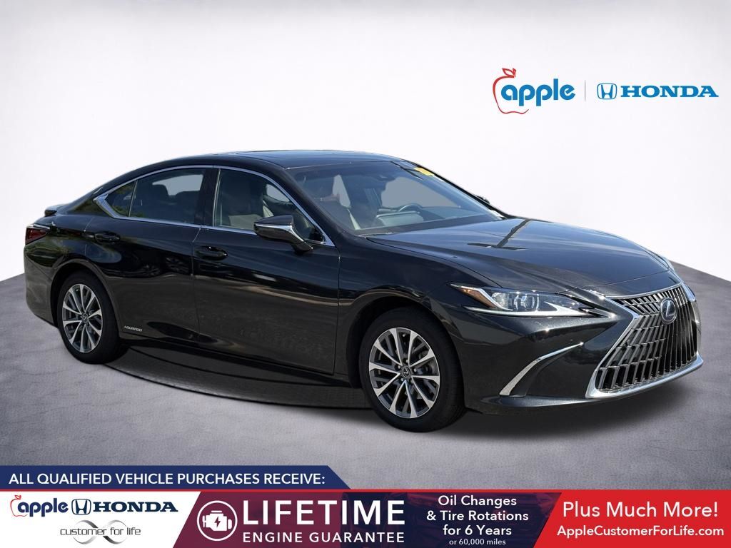2022 LEXUS ES