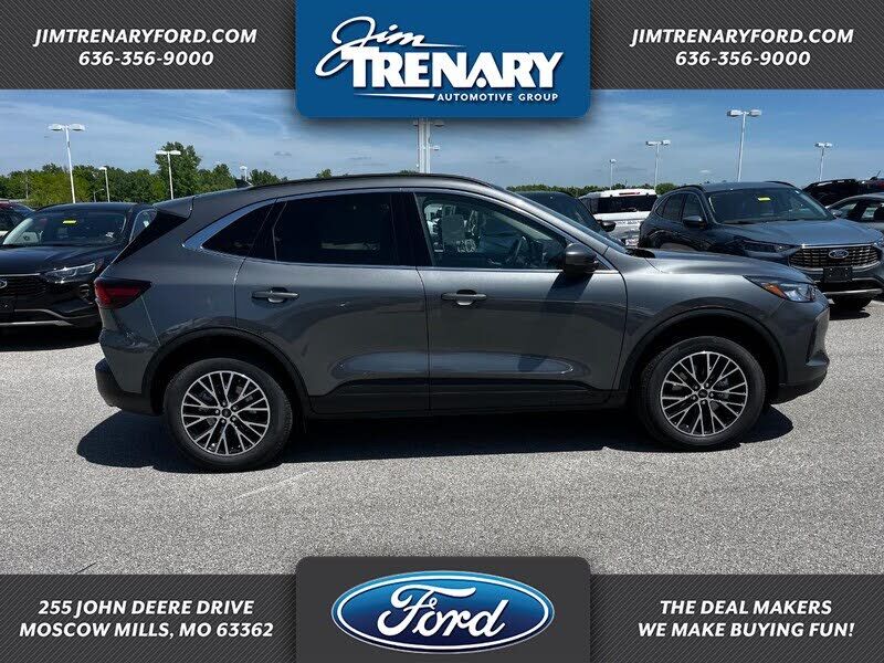 2025 FORD Escape