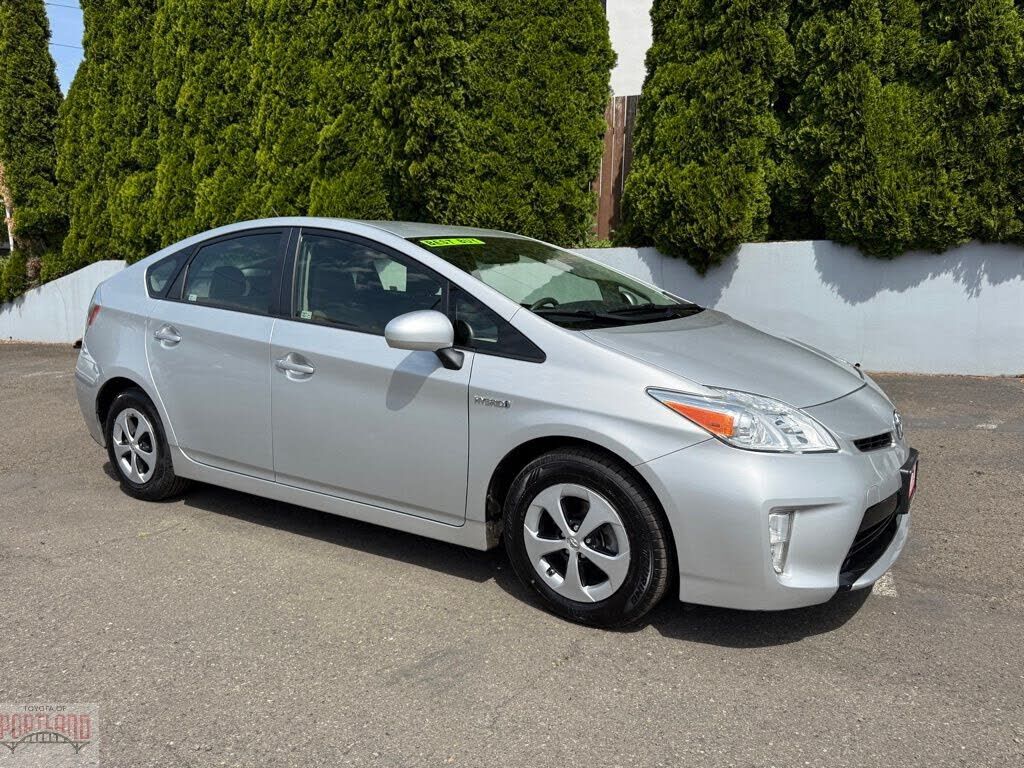 2015 TOYOTA PRIUS