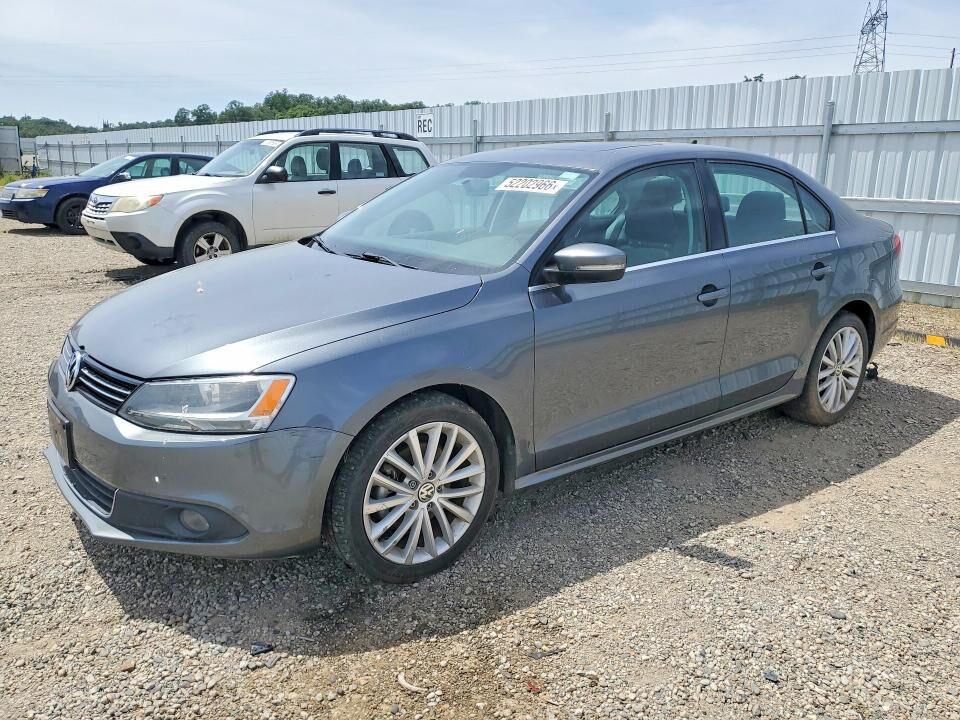 2013 VOLKSWAGEN Jetta