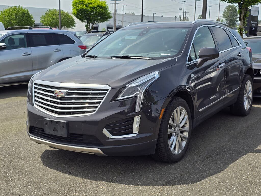 2017 CADILLAC XT5