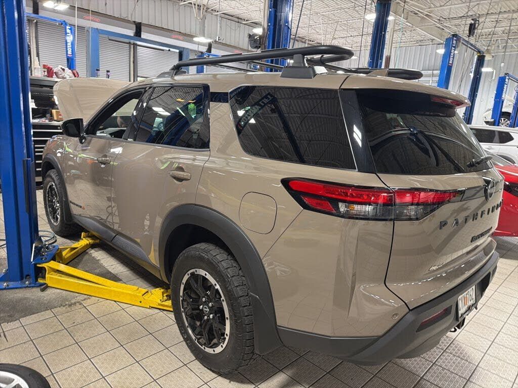 2024 NISSAN Pathfinder