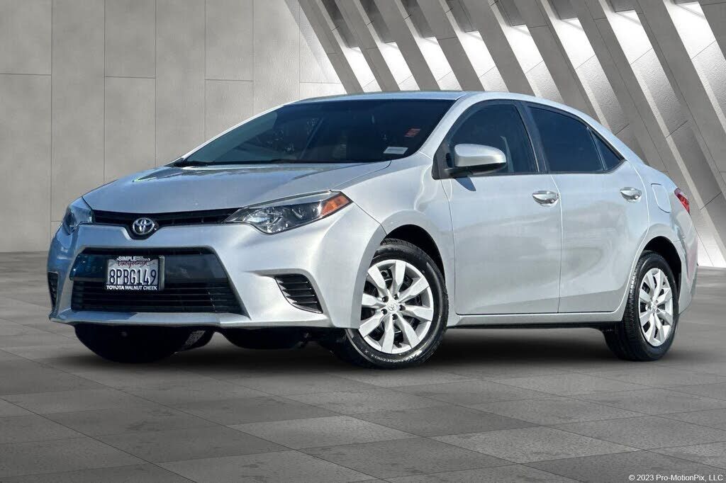 2015 TOYOTA Corolla