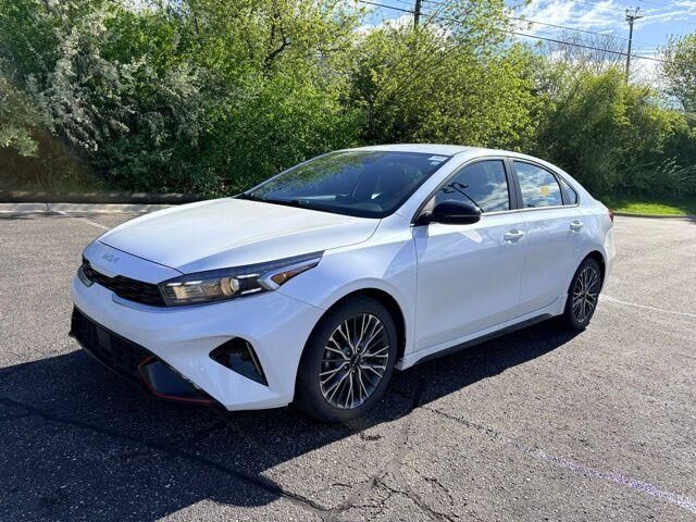 2023 KIA Forte