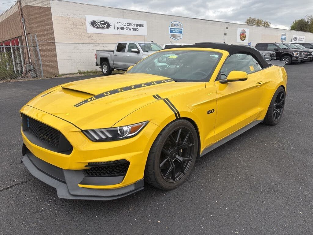 2017 FORD Mustang