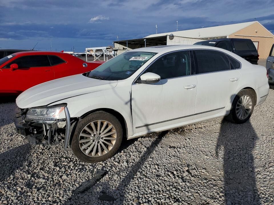 2017 VOLKSWAGEN Passat