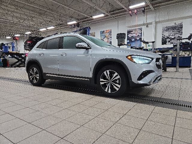 2026 MERCEDES-BENZ GLA-Class