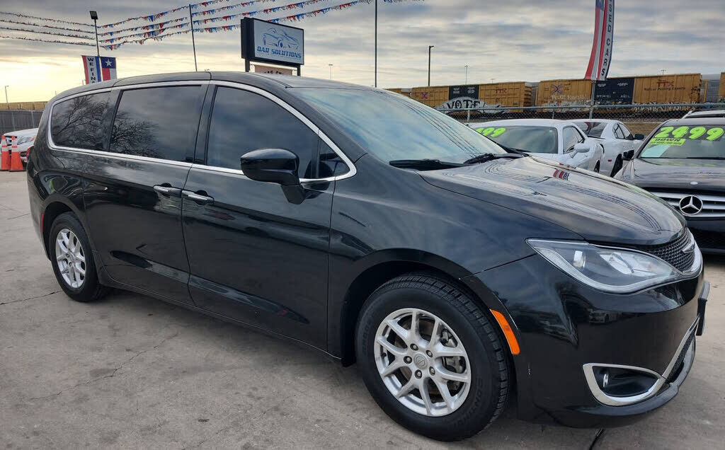 2017 CHRYSLER Pacifica