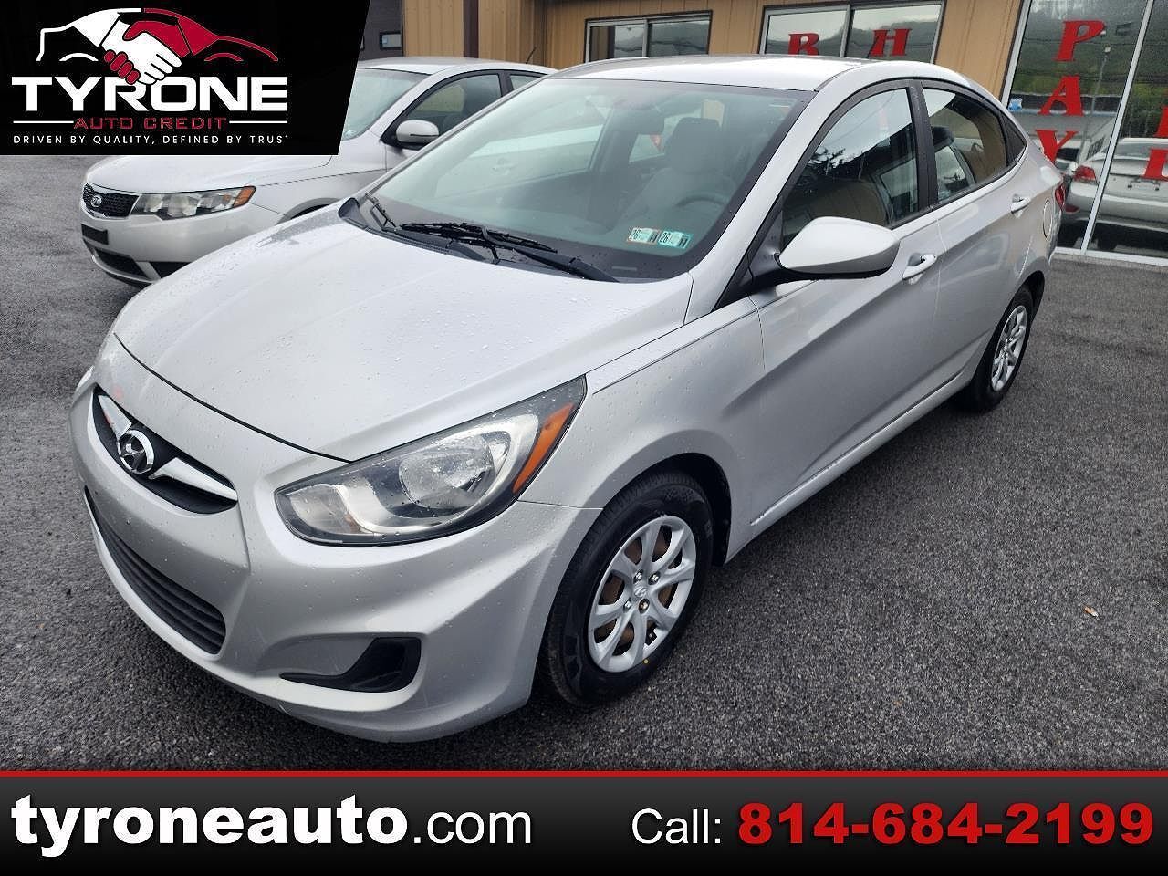 2012 HYUNDAI Accent