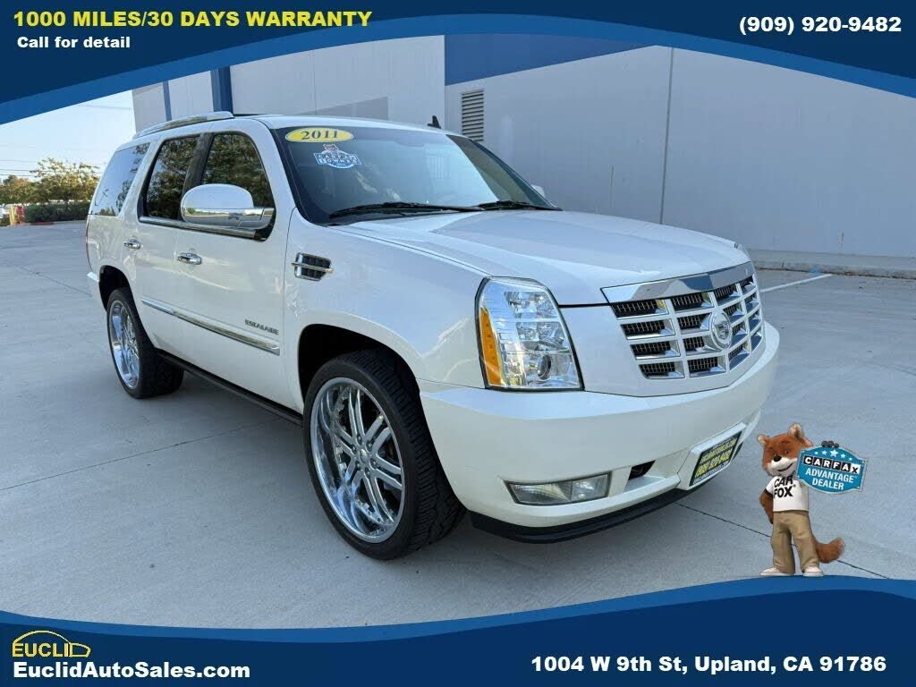 2011 CADILLAC Escalade