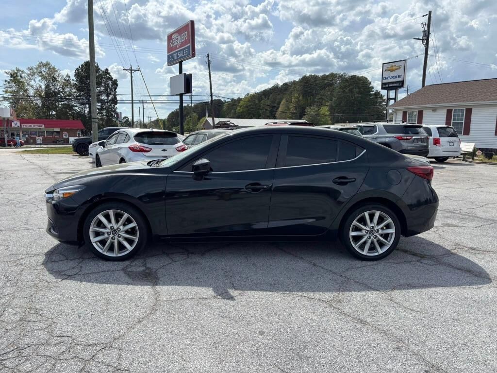 2017 MAZDA Mazda3