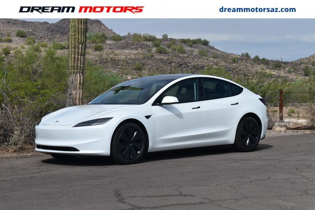 2024 TESLA Model 3