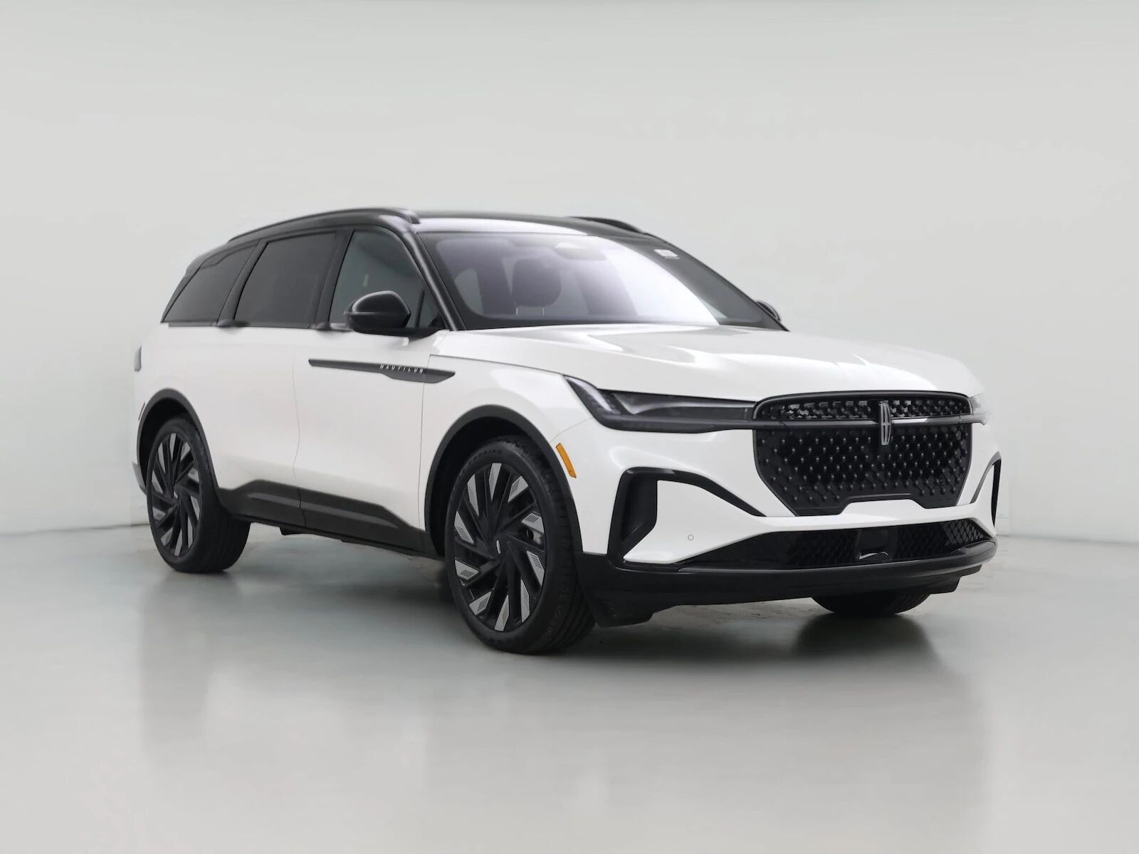 2025 LINCOLN Nautilus