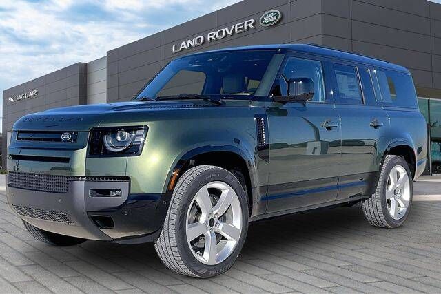 2026 LAND ROVER Defender