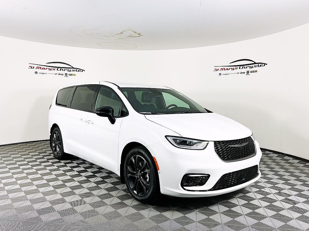 2026 CHRYSLER Pacifica
